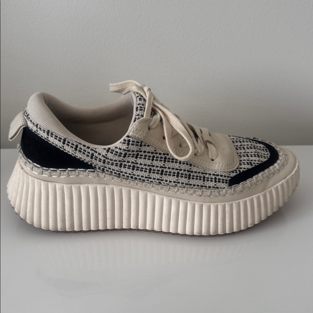 Dolce Vita Dolen Cream and Black Casual Shoes 7.5/8 - Picture 8 of 8